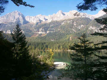 Lago Tovel 12.jpg (143854 byte)