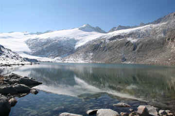 Lago di Lares.jpg (113868 byte)