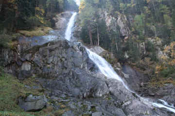 Le Cascate del Lares, Val di Genova